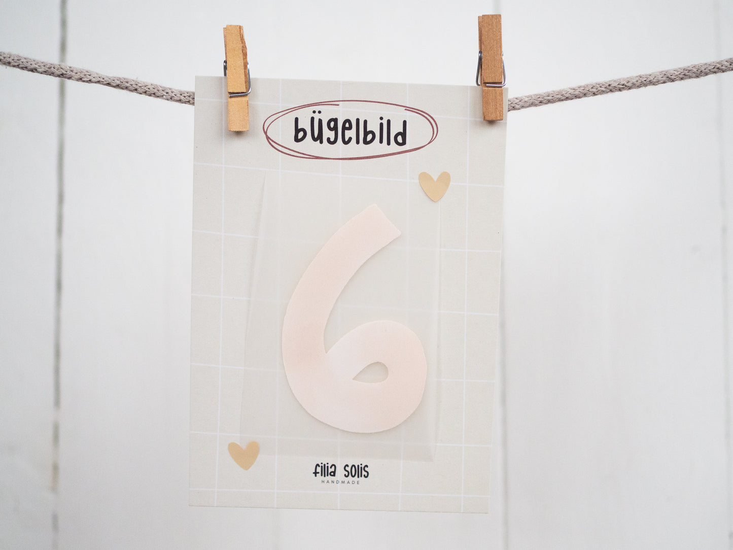Bügelbild sechs (creme)
